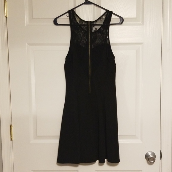 Dress - Picture 2 of 3